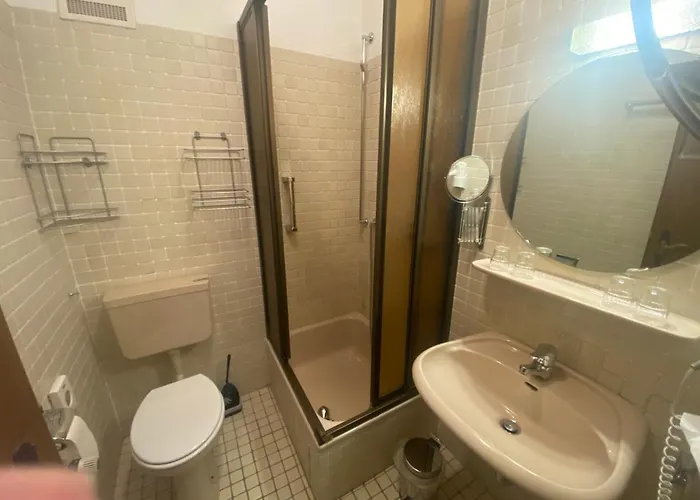 Hotel Lenneplaetze 3*